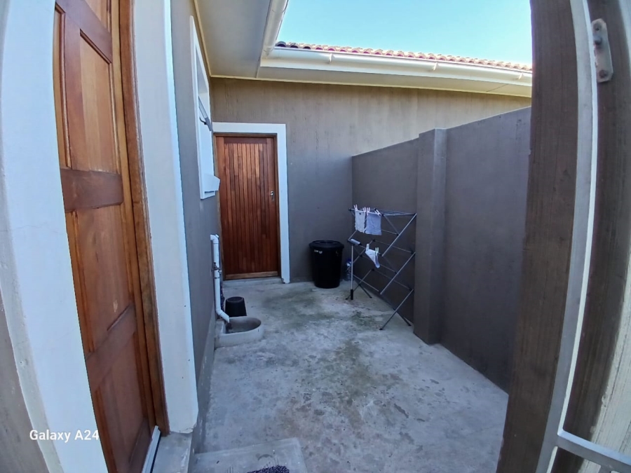 3 Bedroom Property for Sale in Kidds Beach Eastern Cape